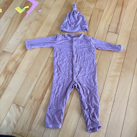 Kyte Baby Romper PJs with Snaps 0-3 months Dusty Pink Includes Hat - Picture 2 of 10